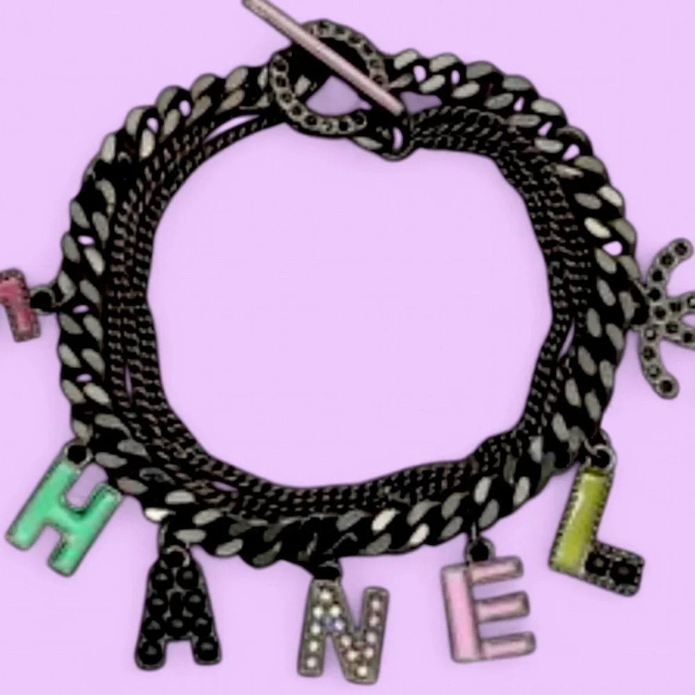 🖤 CC ⛓️ C H A N E L 🪩 Charm (Multi🍬 Chain/Color)Bracelet 💜💟